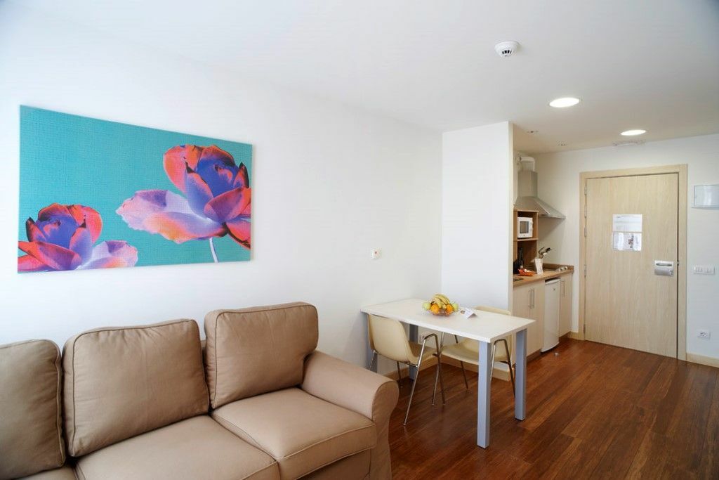 Aparthotel Ovida Oviedo Exterior photo